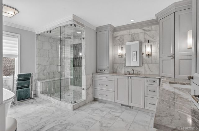 1867 Lincolnshire Drive, Rochester Hills, MI 48309