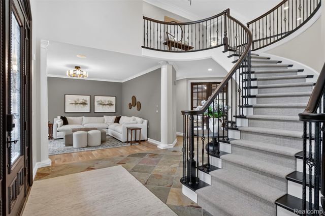 1867 Lincolnshire Drive, Rochester Hills, MI 48309