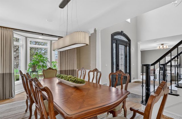 1867 Lincolnshire Drive, Rochester Hills, MI 48309