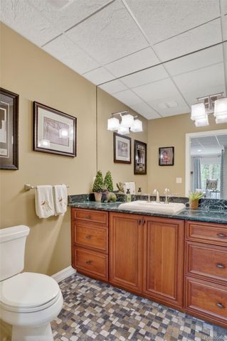 1867 Lincolnshire Drive, Rochester Hills, MI 48309