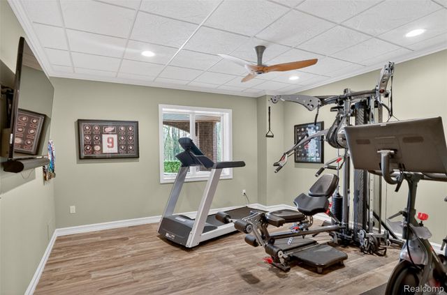 1867 Lincolnshire Drive, Rochester Hills, MI 48309