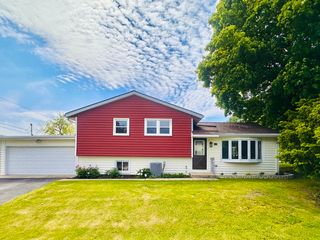 26W447 Harrison Avenue, Winfield, IL 60190