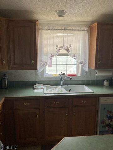 504 Kenbury, Branchburg Twp., NJ 08876