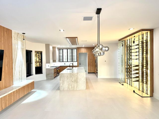 17585 Middlebrook Way, Boca Raton, FL 33496