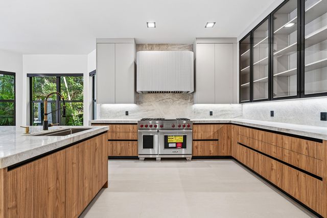 17585 Middlebrook Way, Boca Raton, FL 33496