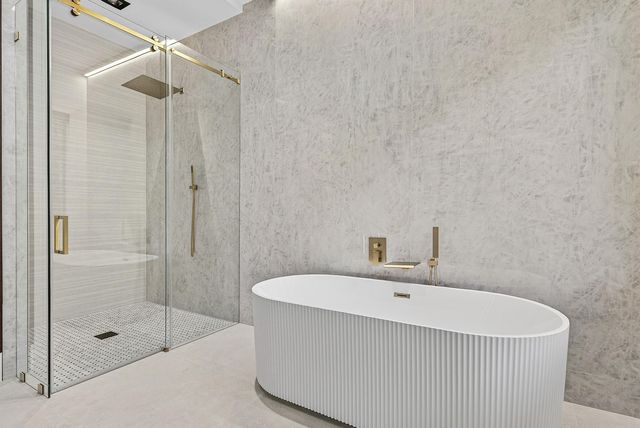 17585 Middlebrook Way, Boca Raton, FL 33496