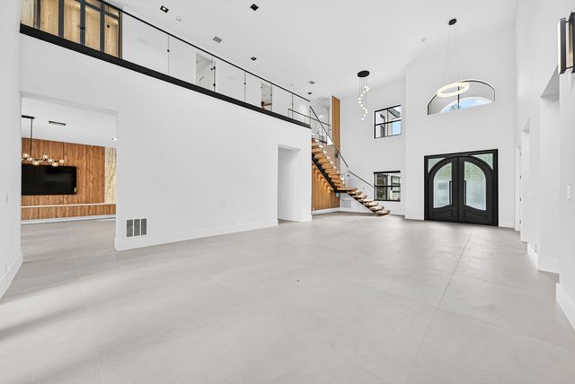 17585 Middlebrook Way, Boca Raton, FL 33496