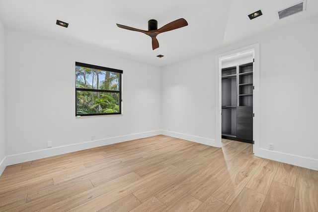 17585 Middlebrook Way, Boca Raton, FL 33496