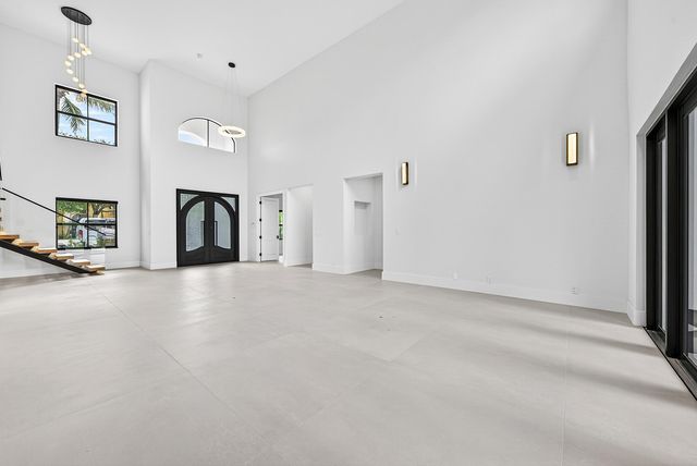 17585 Middlebrook Way, Boca Raton, FL 33496