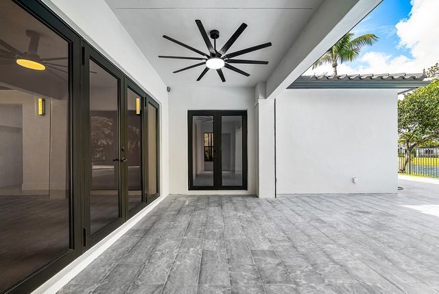 17585 Middlebrook Way, Boca Raton, FL 33496