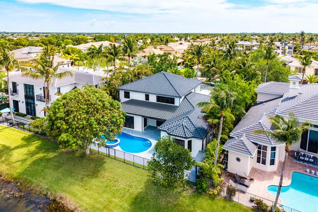 17585 Middlebrook Way, Boca Raton, FL 33496