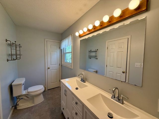 169 Sheffield Drive, Belchertown, MA 01007