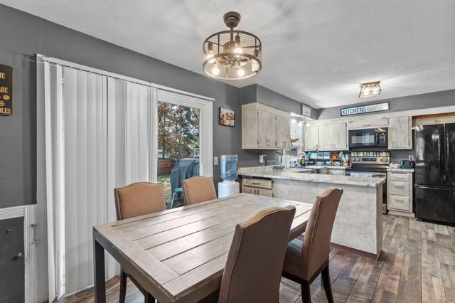 10239 Raven Street NW, Coon Rapids, MN 55433