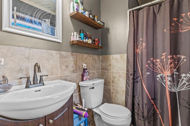 10239 Raven Street NW, Coon Rapids, MN 55433