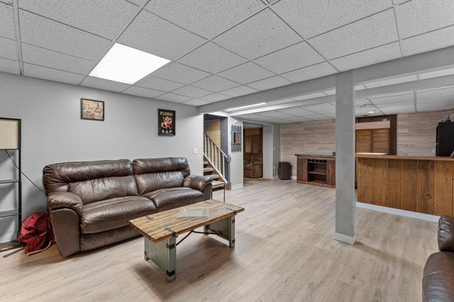 10239 Raven Street NW, Coon Rapids, MN 55433