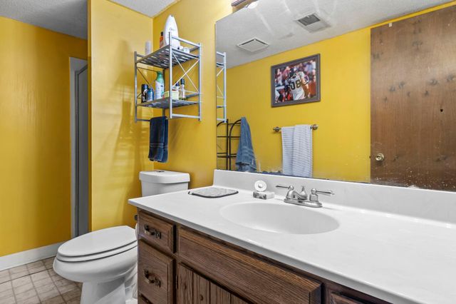 10239 Raven Street NW, Coon Rapids, MN 55433