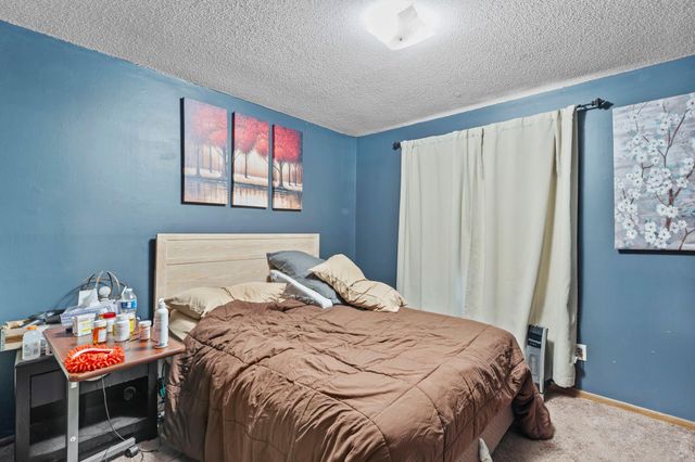 10239 Raven Street NW, Coon Rapids, MN 55433