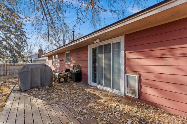 10239 Raven Street NW, Coon Rapids, MN 55433