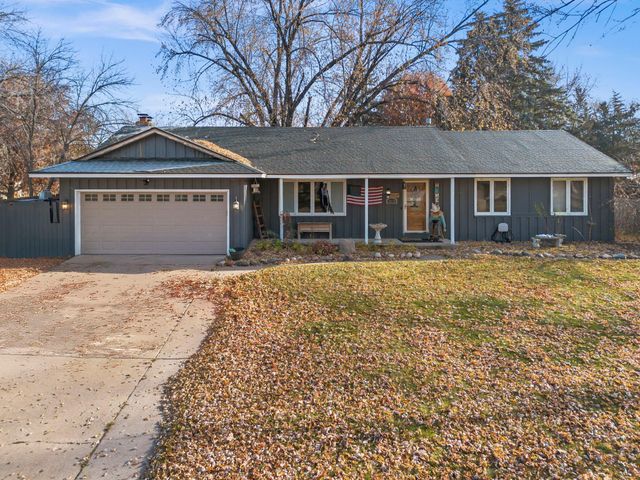 10239 Raven Street NW, Coon Rapids, MN 55433