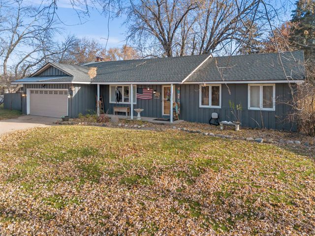 10239 Raven Street NW, Coon Rapids, MN 55433