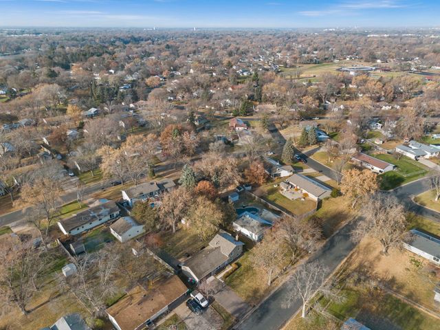 10239 Raven Street NW, Coon Rapids, MN 55433