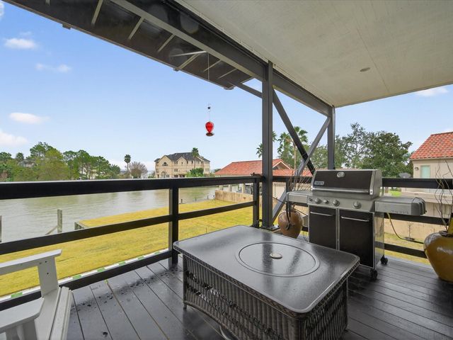 2522 Baycrest Drive, Houston, TX 77058