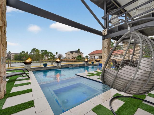 2522 Baycrest Drive, Houston, TX 77058