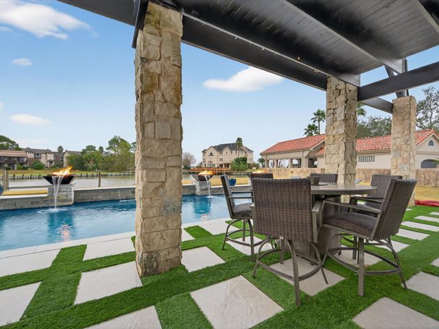 2522 Baycrest Drive, Houston, TX 77058