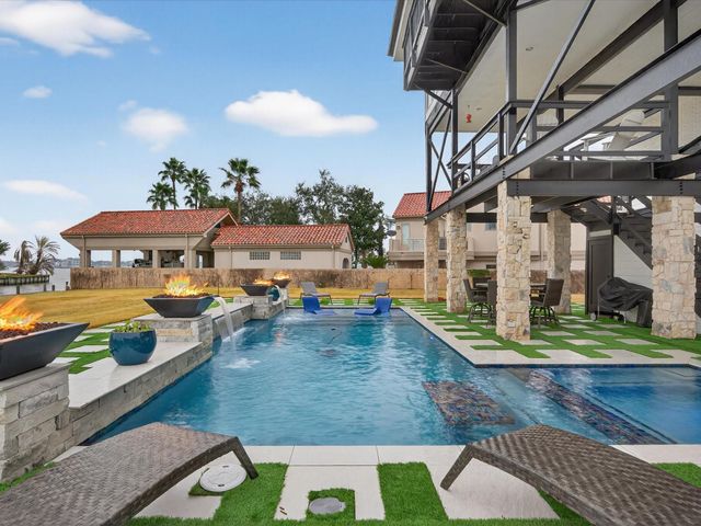 2522 Baycrest Drive, Houston, TX 77058