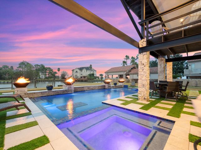 2522 Baycrest Drive, Houston, TX 77058