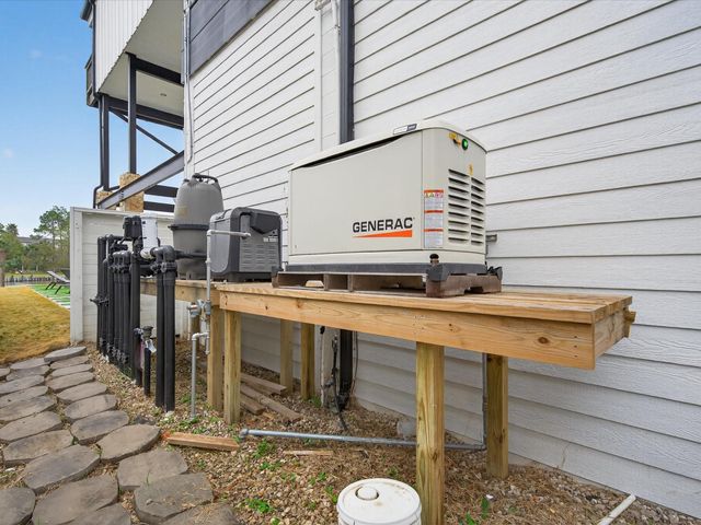 2522 Baycrest Drive, Houston, TX 77058