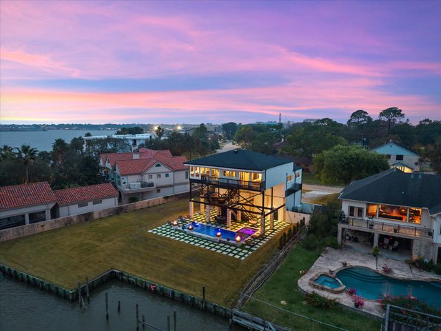 2522 Baycrest Drive, Houston, TX 77058