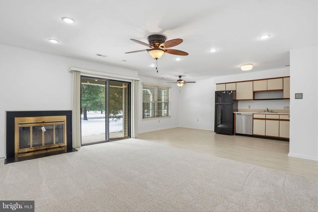 13 PROVINCETOWN DR, Marlton, NJ 08053