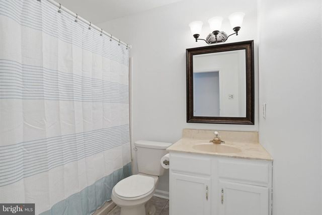 13 PROVINCETOWN DR, Marlton, NJ 08053