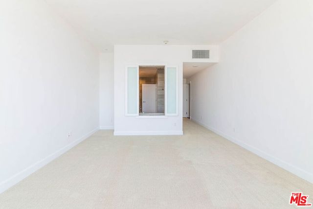900 W Olympic Boulevard 28C, Los Angeles, CA 90015