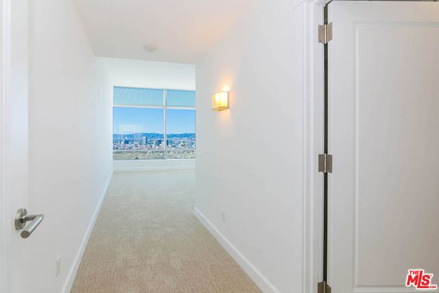900 W Olympic Boulevard 28C, Los Angeles, CA 90015