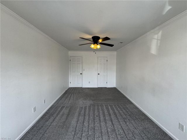 305 Nottaway CT, Chesapeake, VA 23320