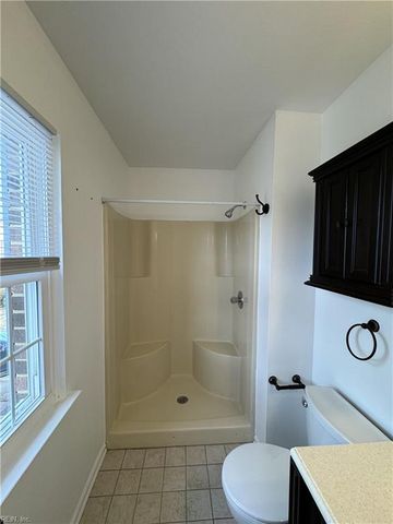 305 Nottaway CT, Chesapeake, VA 23320