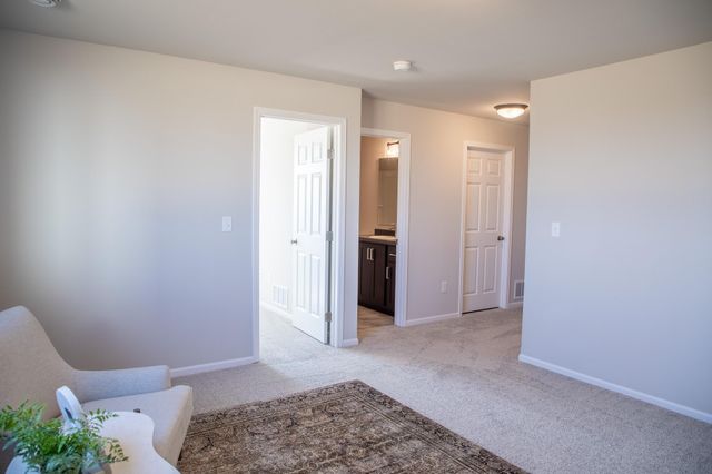 212 Lionheart Drive, Horace, ND 58047