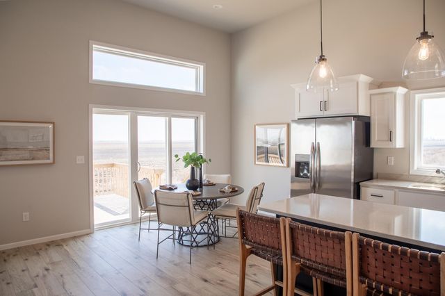 212 Lionheart Drive, Horace, ND 58047