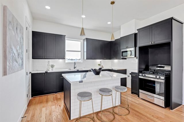 1222 E 23rd Street, Houston, TX 77009
