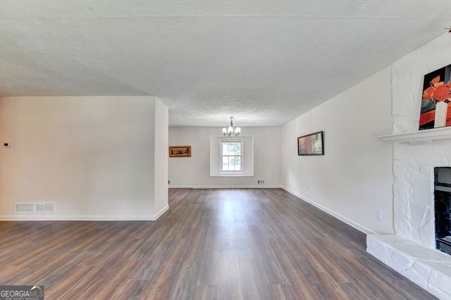 3414 Broxton Mill Way, Snellville, GA 30039