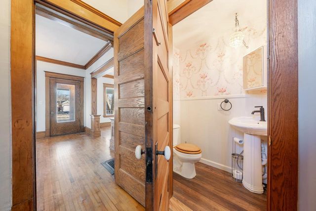 1641 JACKSON STREET, Oshkosh, WI 54901