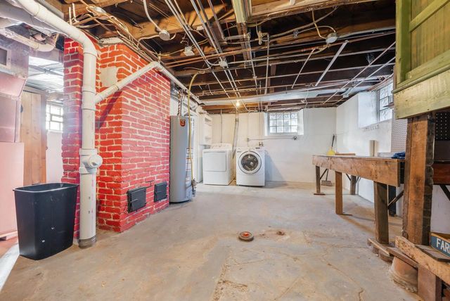 1641 JACKSON STREET, Oshkosh, WI 54901