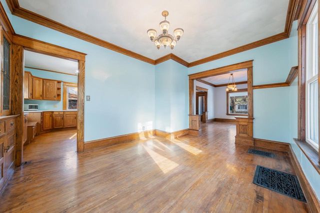 1641 JACKSON STREET, Oshkosh, WI 54901