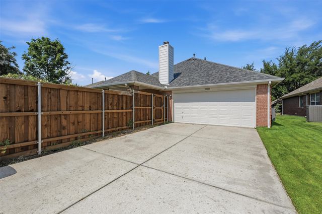 12218 Red Hawk Drive, Frisco, TX 75033