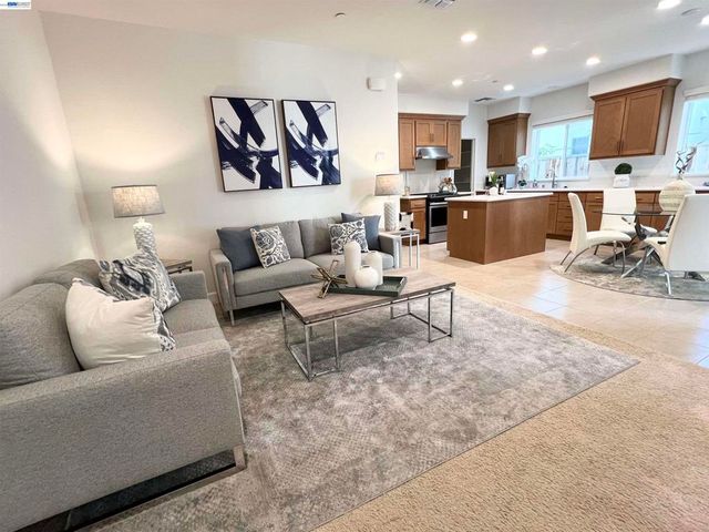 8553 Schooner Way, Newark, CA 94560