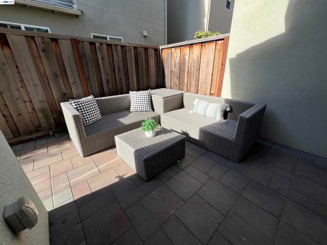 8553 Schooner Way, Newark, CA 94560