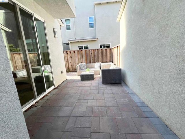 8553 Schooner Way, Newark, CA 94560