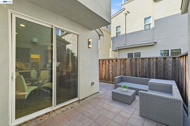 8553 Schooner Way, Newark, CA 94560